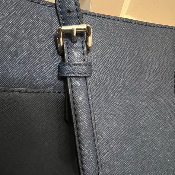 Authentic Michael Kors Purse - Picture 8 of 12